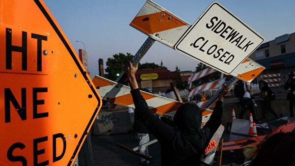 В Денвере более 80 человек задержали за нарушение комендантского часа