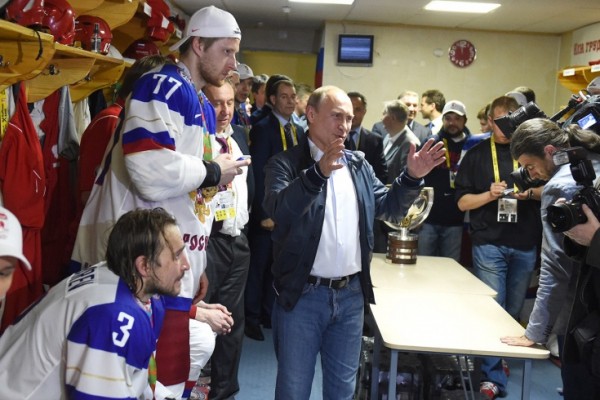 Интервью с Александром Бурмистровым – о золоте ЧМ-2014, «Ак Барсе» и «Салавате» Интервью с Александром Бурмистровым – о золоте ЧМ-2014, «Ак Барсе» и «Салавате»