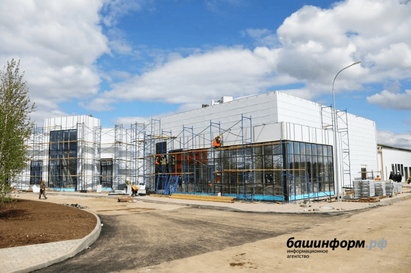 Андрей Назаров проинспектировал строительство инфекционной больницы в Уфимском районе