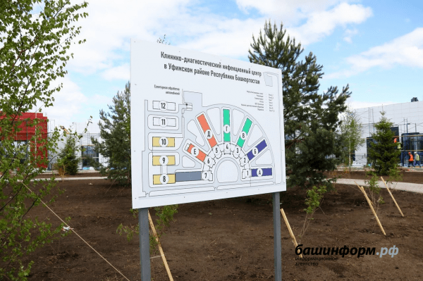 Андрей Назаров проинспектировал строительство инфекционной больницы в Уфимском районе