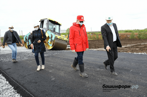 Андрей Назаров проинспектировал строительство инфекционной больницы в Уфимском районе