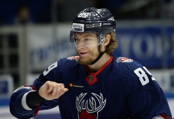 Дмитрий Коробов подписал контракт с «Салаватом» на два сезона Дмитрий Коробов подписал контракт с «Салаватом» на два сезона