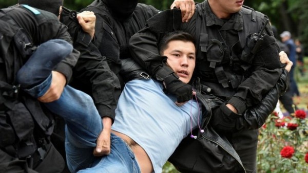 «Это непростая тема»: в Башкирии готовят изменения к закону о митингах «Это непростая тема»: в Башкирии готовят изменения к закону о митингах