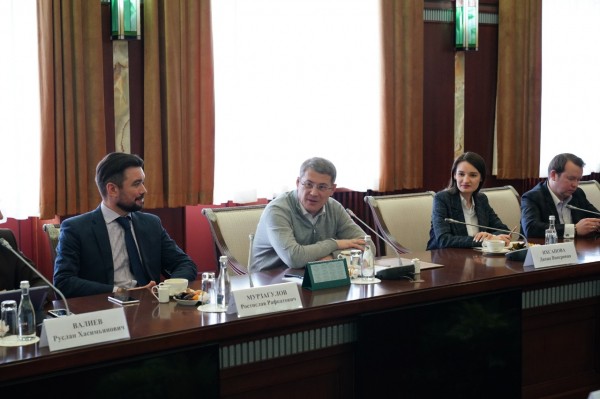 &laquo;Я не верю&raquo;: Радий Хабиров о реальной ситуации с коронавирусом в Башкирии, своей семье и кадровых перестановках 