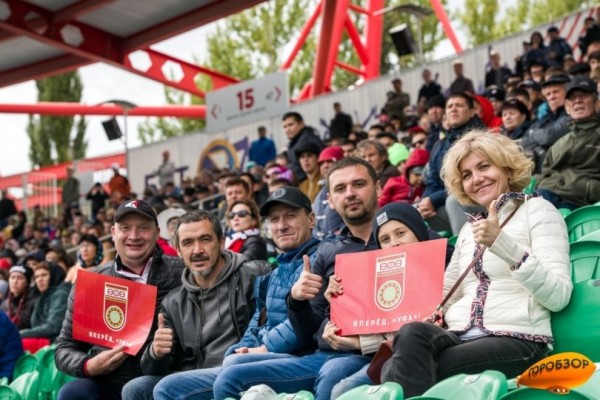 «Уфа» планирует доиграть сезон с полными трибунами. На стадионе будут фотографии болельщиков «Уфа» планирует доиграть сезон с полными трибунами. На стадионе будут фотографии болельщиков