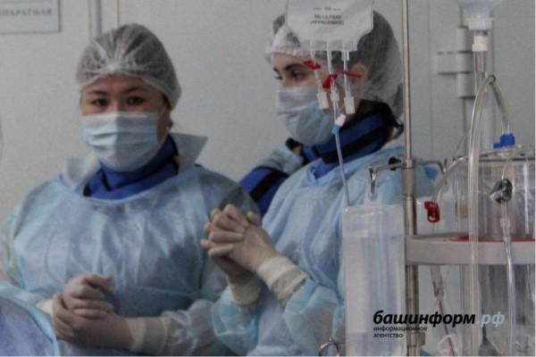 В Башкирии коронавирусом заболели более 300 медиков