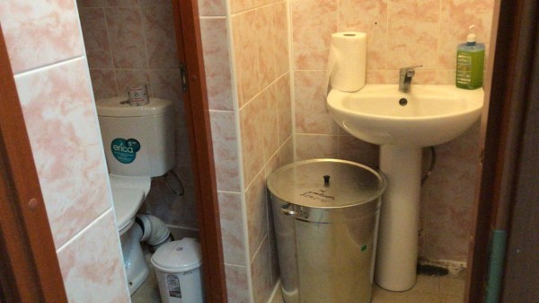 В Минздраве Башкирии показали фотографии изолятора, в котором медики провели одну ночь