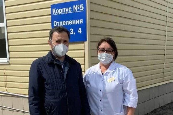 В ожидании антител на COVID-19: Рустем Ахмадинуров выписался из больницы Уфы В ожидании антител на COVID-19: Рустем Ахмадинуров выписался из больницы Уфы