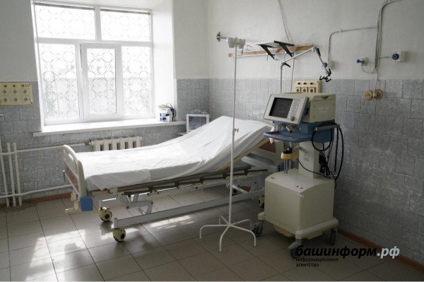 В Уфе тяжелые больные с COVID-19 даже не могут самостоятельно дойти до туалета - медсестра В Уфе тяжелые больные с COVID-19 даже не могут самостоятельно дойти до туалета - медсестра