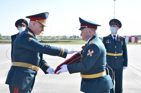 «Золотая Звезда» генерала Шаймуратова передана в Нацмузей Башкирии «Золотая Звезда» генерала Шаймуратова передана в Нацмузей Башкирии
