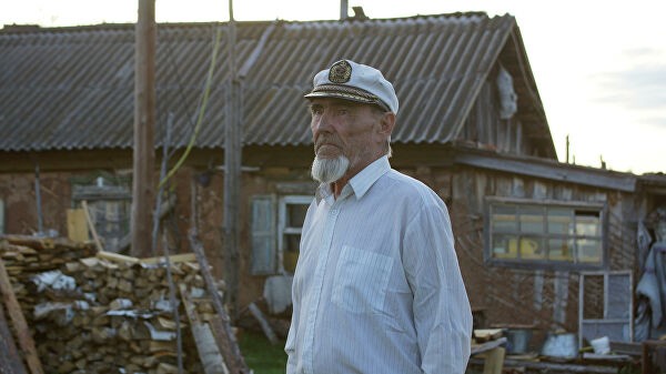 Отшельник поневоле: одинокого жителя заброшенного села вернули к людям Отшельник поневоле: одинокого жителя заброшенного села вернули к людям