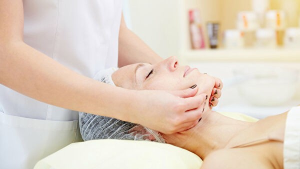 Врач рассказал, помогает ли фейсбилдинг продлить молодость Врач рассказал, помогает ли фейсбилдинг продлить молодость