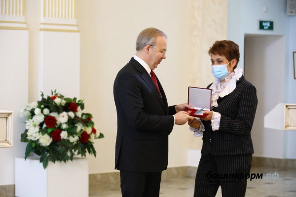 Андрей Назаров вручил госнаграды медикам Башкирии: Вы являетесь главными людьми на планете