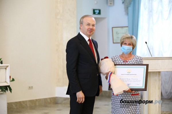 Андрей Назаров вручил госнаграды медикам Башкирии: Вы являетесь главными людьми на планете