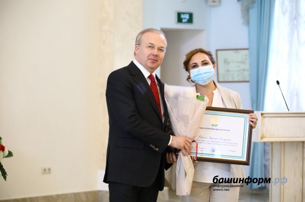 Андрей Назаров вручил госнаграды медикам Башкирии: Вы являетесь главными людьми на планете