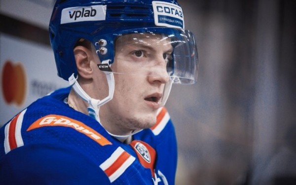 Дмитрий Кагарлицкий: &laquo;С &laquo;Авангардом&raquo; и &laquo;Ак Барсом&raquo; до темы зарплаты не доходили. С &laquo;Салаватом&raquo; были предметные переговоры&raquo; 