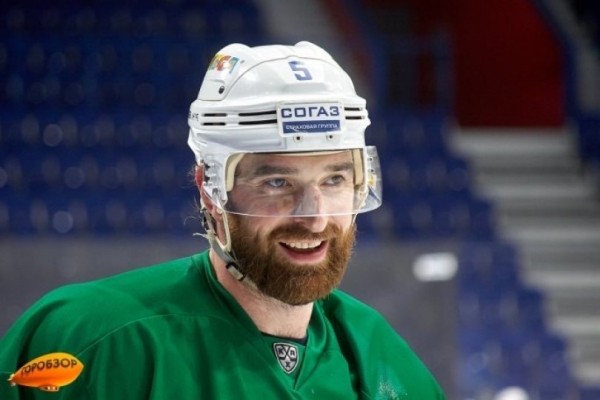 Семенов продлил контракт с «Салаватом» 