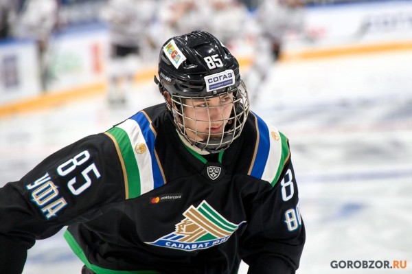 Шакир Мухамадуллин: «Семенову не могу сказать привет из-за разницы в 21 год. В одной паре выходим на лед, но он мне в отцы годится» 