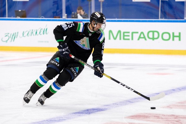 Шакир Мухамадуллин: «Семенову не могу сказать привет из-за разницы в 21 год. В одной паре выходим на лед, но он мне в отцы годится» 