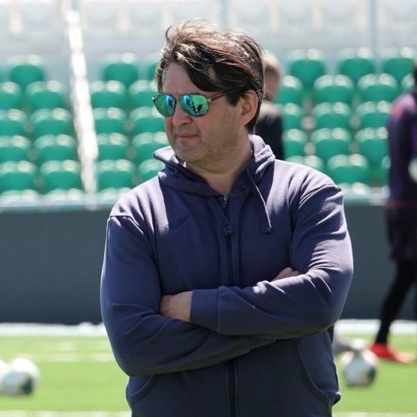 Шамиль Газизов: «Я против того, чтобы играть матчи РПЛ молодежными составами. Мы идем к тупику»
Шамиль Газизов: «Я против того, чтобы играть матчи РПЛ молодежными составами. Мы идем к тупику»