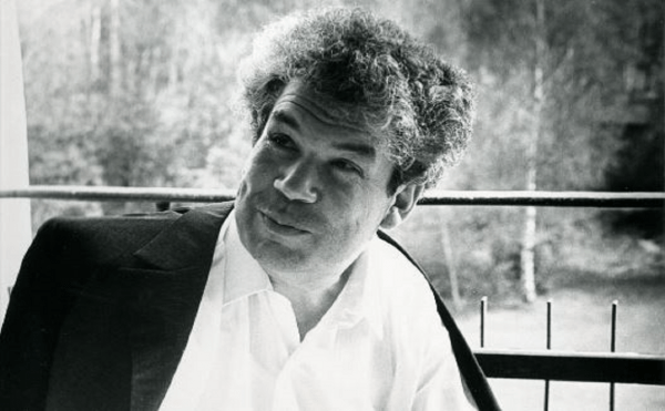 В Казани появится памятник Мустаю Кариму В Казани появится памятник Мустаю Кариму