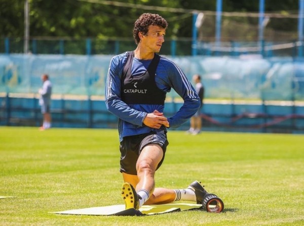 В «Ростове» коронавирусом заразилось шесть игроков. Послезавтра команда должна была сыграть с «Сочи»
В «Ростове» коронавирусом заразилось шесть игроков. Послезавтра команда должна была сыграть с «Сочи»