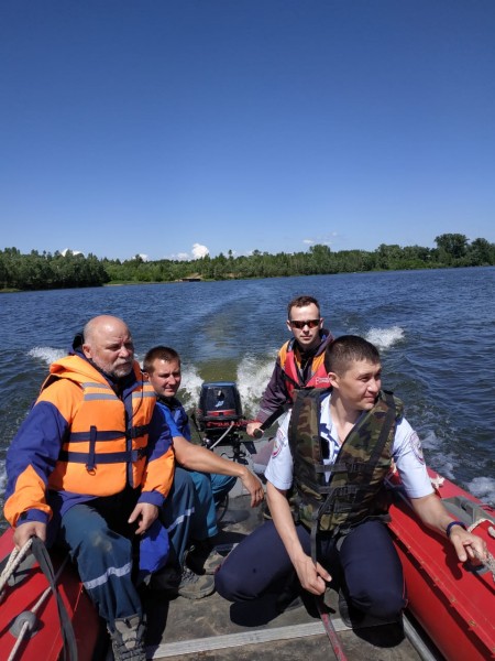 В Уфе спасатели вытащили из реки пожилую женщину 