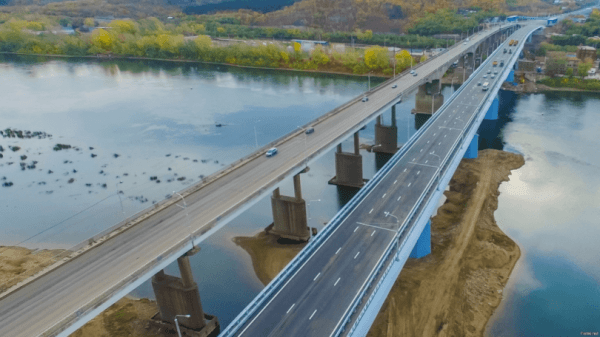 В Уфе спасатели застукали за опасными играми ребенка на реке В Уфе спасатели застукали за опасными играми ребенка на реке