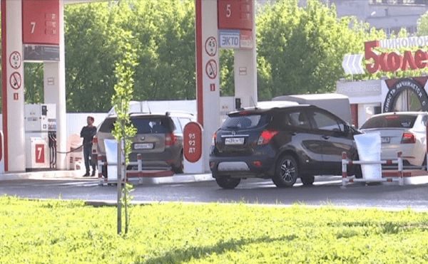 В Уфе впервые за пять месяцев повысили стоимость топлива