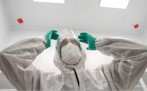 Власти Башкирии сохранили перчаточный режим в банках и магазинах