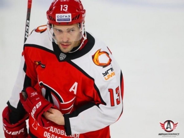 41-летний Павел Дацюк продлил контракт с «Автомобилистом» 