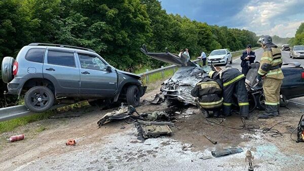 В Башкирии три человека погибли в ДТП В Башкирии три человека погибли в ДТП