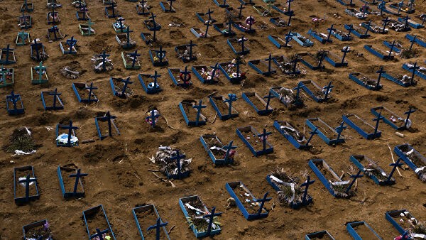 В Бразилии за сутки выявили почти 38 тысяч случаев COVID-19 В Бразилии за сутки выявили почти 38 тысяч случаев COVID-19