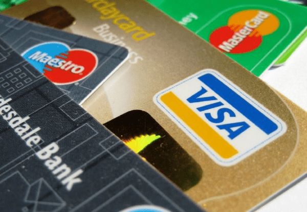 Банки продолжают сокращать выдачу кредитных карт в Башкирии