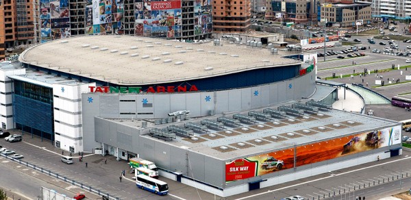 На каких аренах играли и сейчас играют команды КХЛ