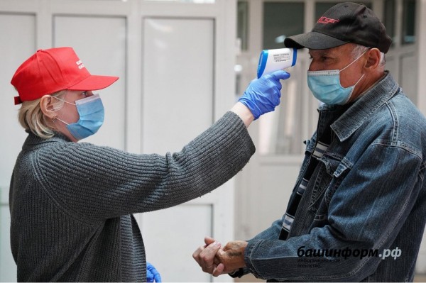 Для улучшения эпидемиологической ситуации нужно носить маски - профессор Виль Тимербулатов