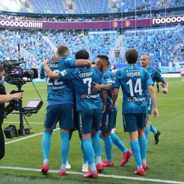 Гол Дзюбы с пенальти принес «Зениту» победу в финале Кубка России Гол Дзюбы с пенальти принес «Зениту» победу в финале Кубка России