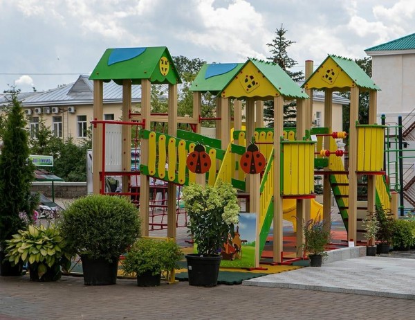 Проект «Школьные дворики» в Башкирии оценили в 350 млн в год