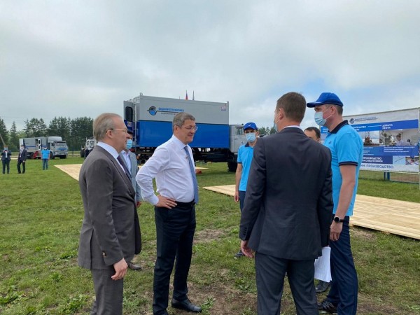 Радий Хабиров: «Башнефтегеофизика» - одно из крупных и уникальных в России в своей отрасли Радий Хабиров: «Башнефтегеофизика» - одно из крупных и уникальных в России в своей отрасли