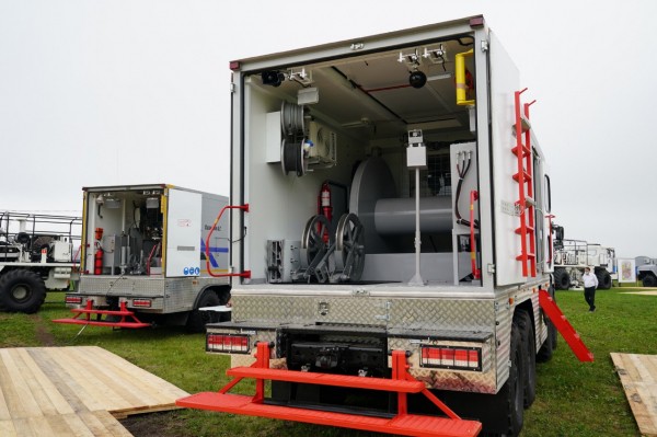 Радий Хабиров: «Башнефтегеофизика» - одно из крупных и уникальных в России в своей отрасли Радий Хабиров: «Башнефтегеофизика» - одно из крупных и уникальных в России в своей отрасли