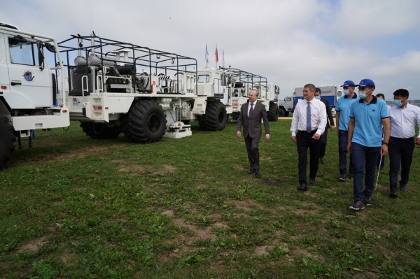 Радий Хабиров: «Башнефтегеофизика» - одно из крупных и уникальных в России в своей отрасли Радий Хабиров: «Башнефтегеофизика» - одно из крупных и уникальных в России в своей отрасли