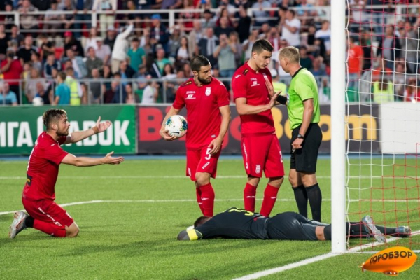 «Уфа» и «Рубин» сыграли безголевую ничью «Уфа» и «Рубин» сыграли безголевую ничью