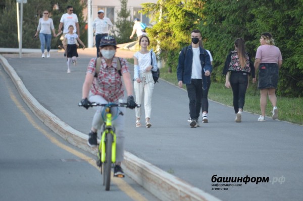 В Минздраве назвали сроки возвращения россиян к полноценной жизни после пандемии COVID-19