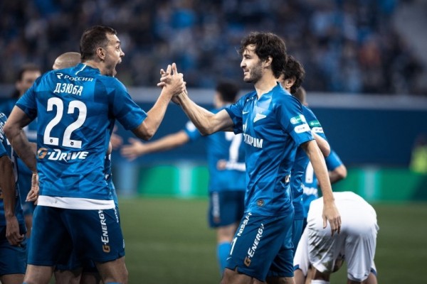 «Зенит» обыграл «Спартак» в полуфинале Кубка России «Зенит» обыграл «Спартак» в полуфинале Кубка России