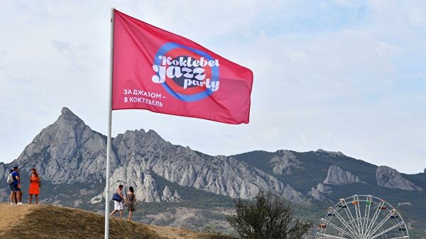 В Крыму открывается международный фестиваль Koktebel Jazz Party В Крыму открывается международный фестиваль Koktebel Jazz Party
