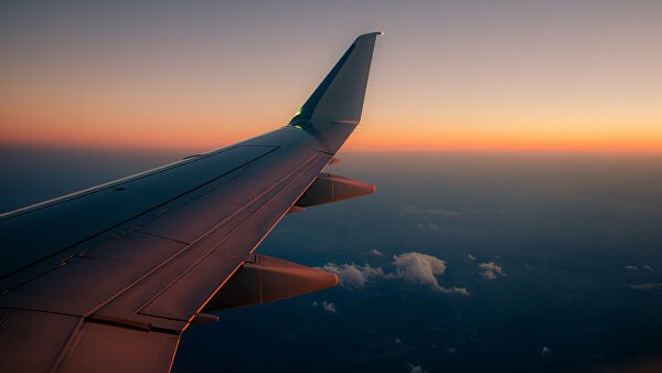 В Лондоне задержали двух пассажиров из-за "угрозы" на борту самолета