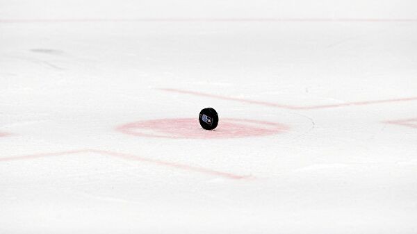 Хоккеист "Трактора" Оберг из-за травмы больше не сыграет на турнире в Уфе Хоккеист "Трактора" Оберг из-за травмы больше не сыграет на турнире в Уфе