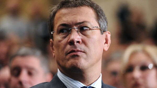 Доходы главы Башкирии выросли почти в два раза в 2019 году Доходы главы Башкирии выросли почти в два раза в 2019 году