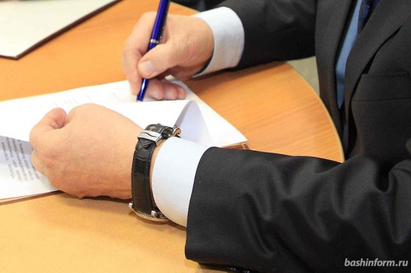 Башкирии выделили 660 млн на выплаты детям от трех до семи лет Башкирии выделили 660 млн на выплаты детям от трех до семи лет