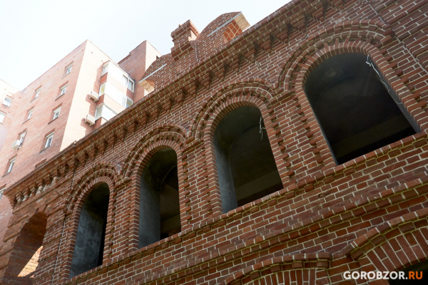 «Дом, в котором»: чем жил кирпичный дом-призрак на Зенцова «Дом, в котором»: чем жил кирпичный дом-призрак на Зенцова